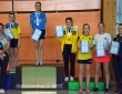 Fotogrāfijā: Godalgoto vietu ieguvējas meiteņu vienspēlēs. Cēsis, 2017.